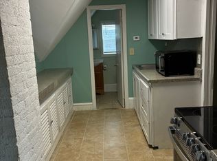 121 Maple Ave APT 3, Riverside, RI 02915