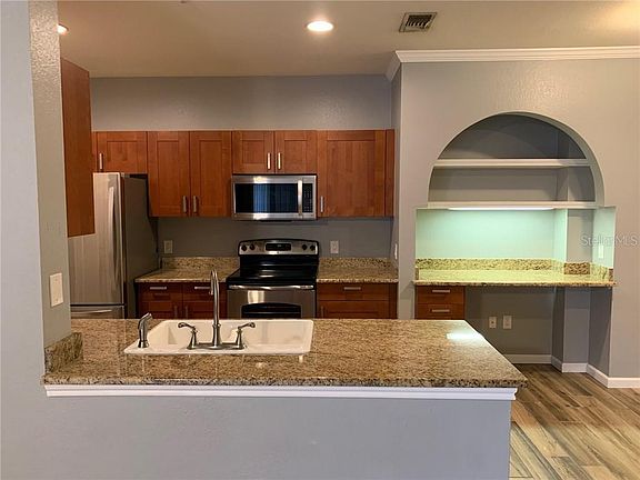 4th image of 860 N Orange Ave APT 405