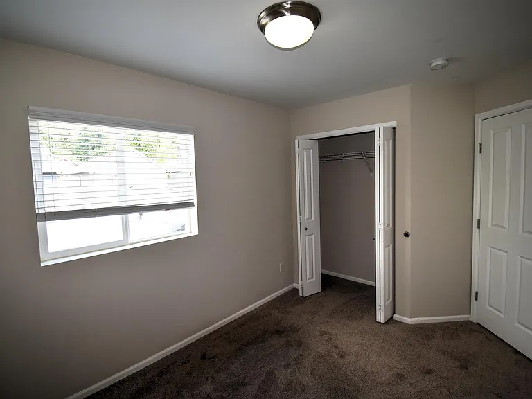 8724 Stockholm Ln NE — Photo 18
