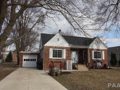 111 Gardena Ave, East Peoria, IL, 61611