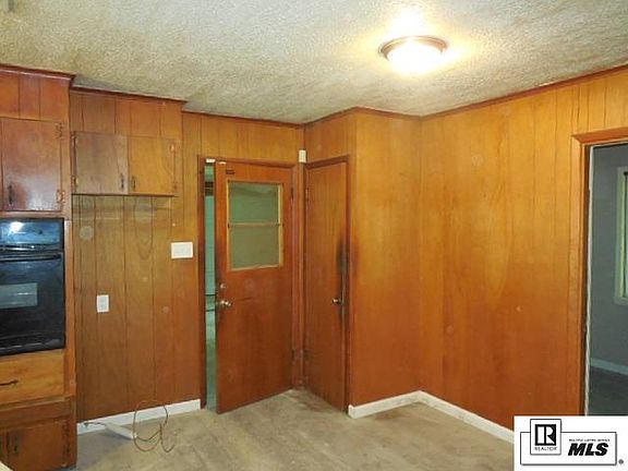 3rd image of 5777 Turpin Ave