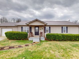 1909 Walnut Grove Rd, Belvidere, TN 37306