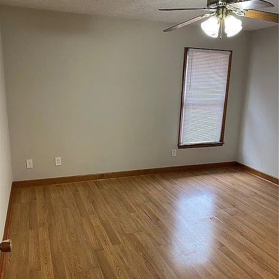 6636 Brookshire St — Photo 14