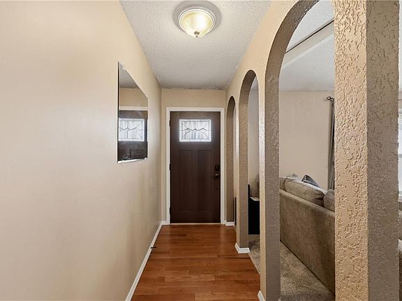 3rd image of 3521 NE Stanton St