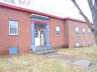 8208 E 55th St, Kansas City, MO 64129