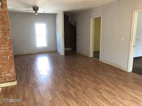 2nd image of 12 Rickard St #1