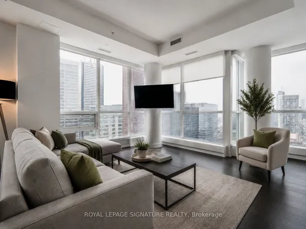 88 Scott St, Toronto, ON