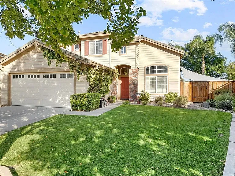 2293 Joseph Damon Dr — Photo 2