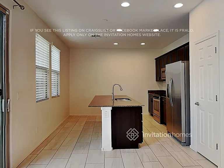 239 N Sandal — Photo 8
