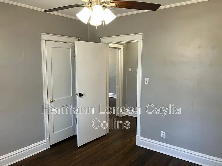 6918 Moellenhoff St #2F — Photo 8