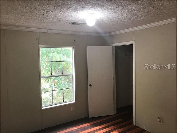 4th image of 2810 Meighan Dr