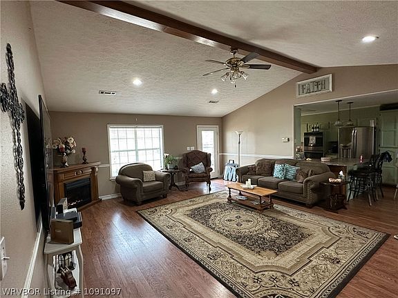 2nd image of 719 Norma Ln