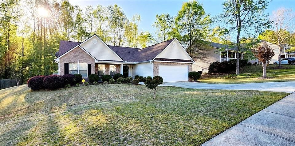 1st image of 744 Thompson Ridge Ct