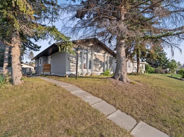 259 Manora Cres NE, Calgary, AB T2A 4S4