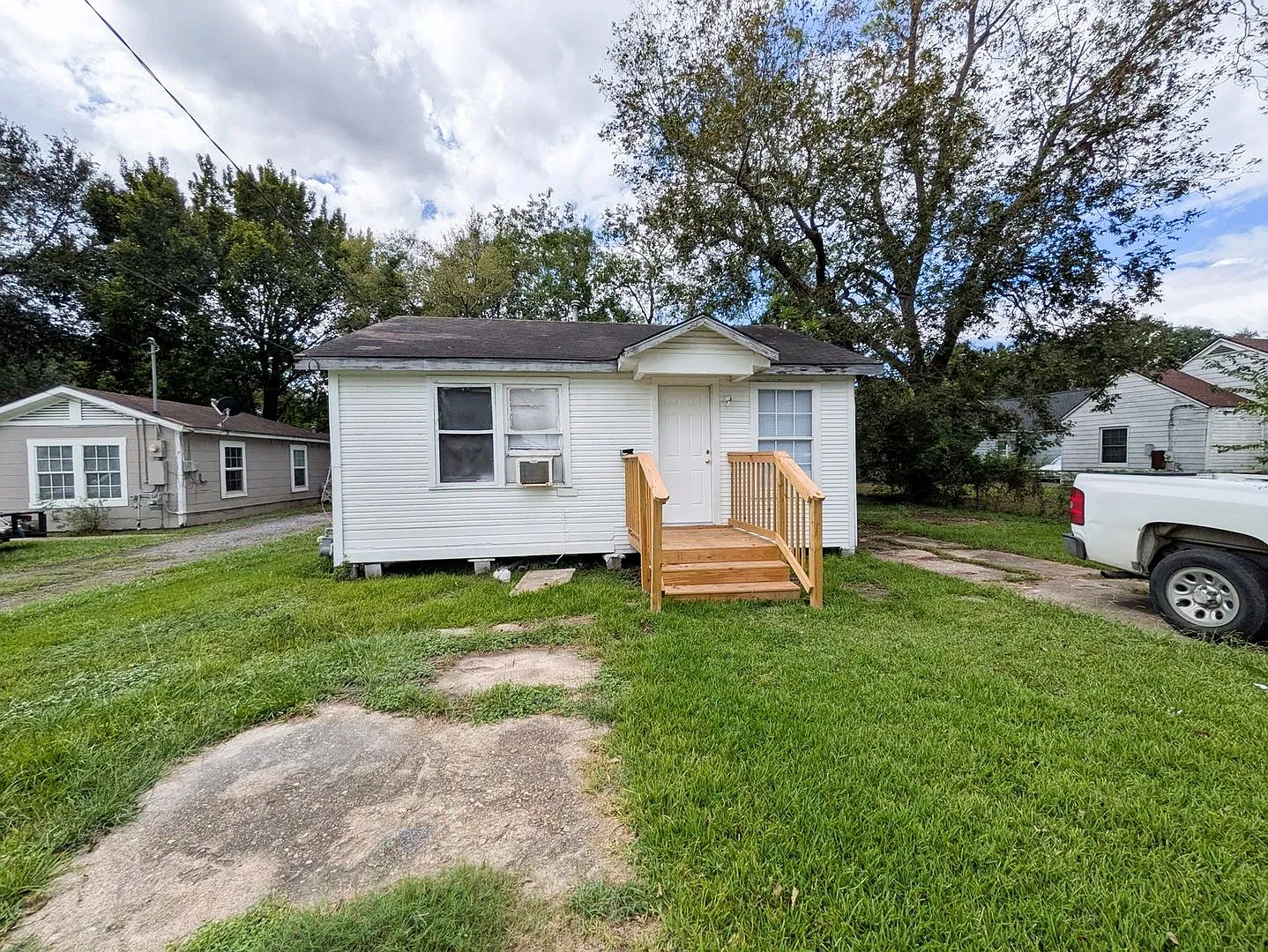 4770 Kenneth St, Beaumont TX 77705 — Photo 1