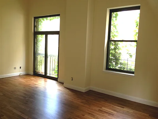 Rented by PAIP | media 19