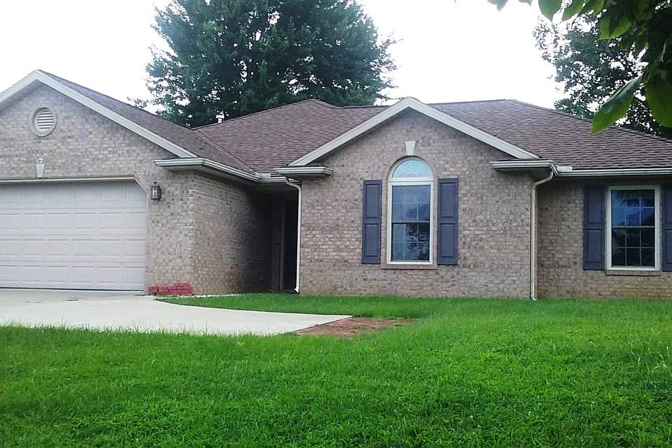 1st image of 429 W Prancer Dr N