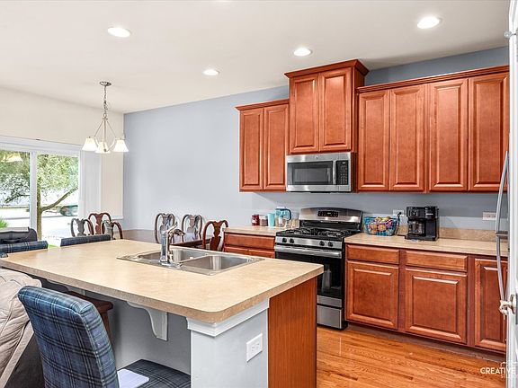 2nd image of 1648 Colchester Ln