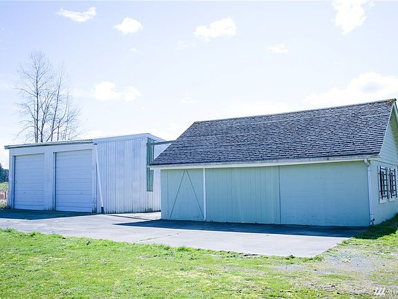 4th image of 32911 Mountain Hwy E