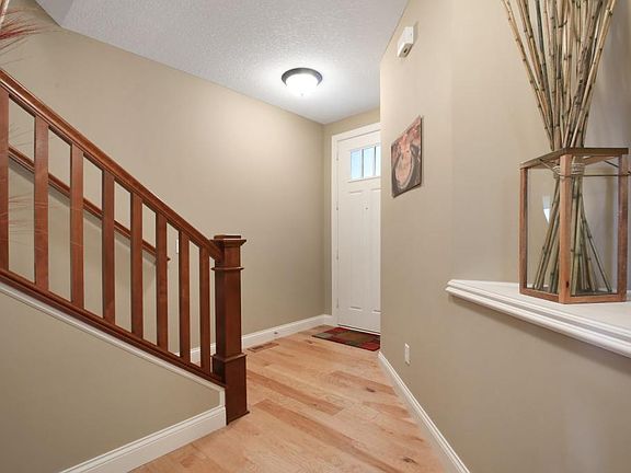 3rd image of 3189 Countryside Ave Unit E
