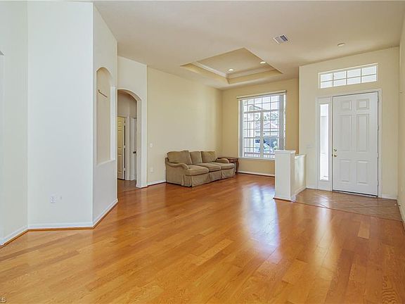 5th image of 10601 Sir Michaels Place Dr