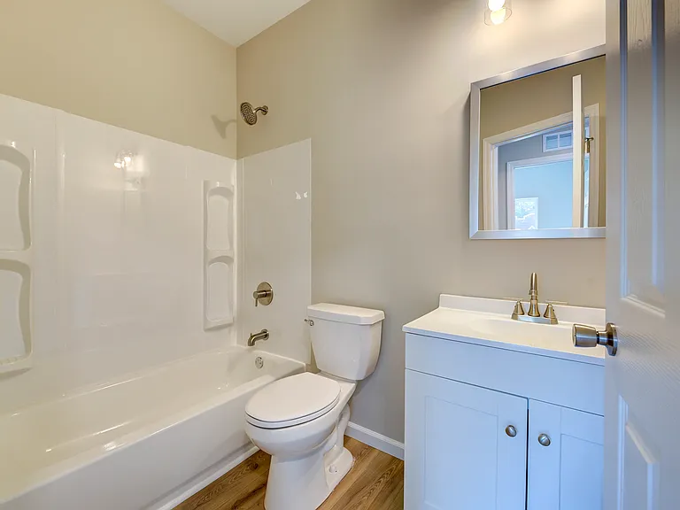 7201 Southwest Ave #B — Photo 13