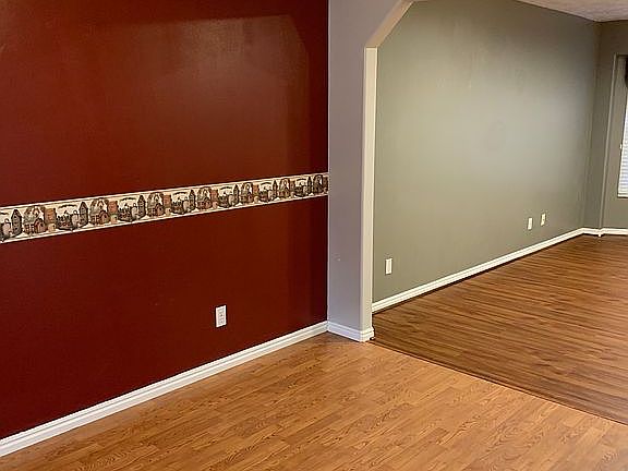 Dining room/living room