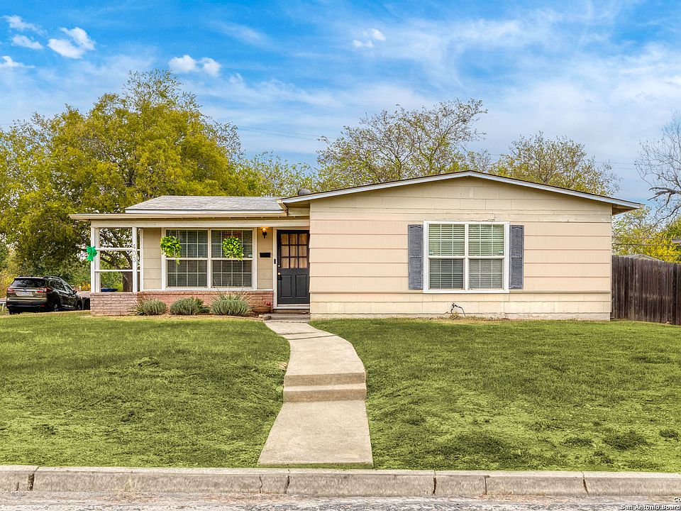 1st image of 403 KAREN LN