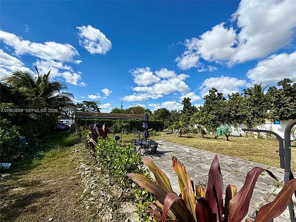 4th image of 26435 SW 138th Ct