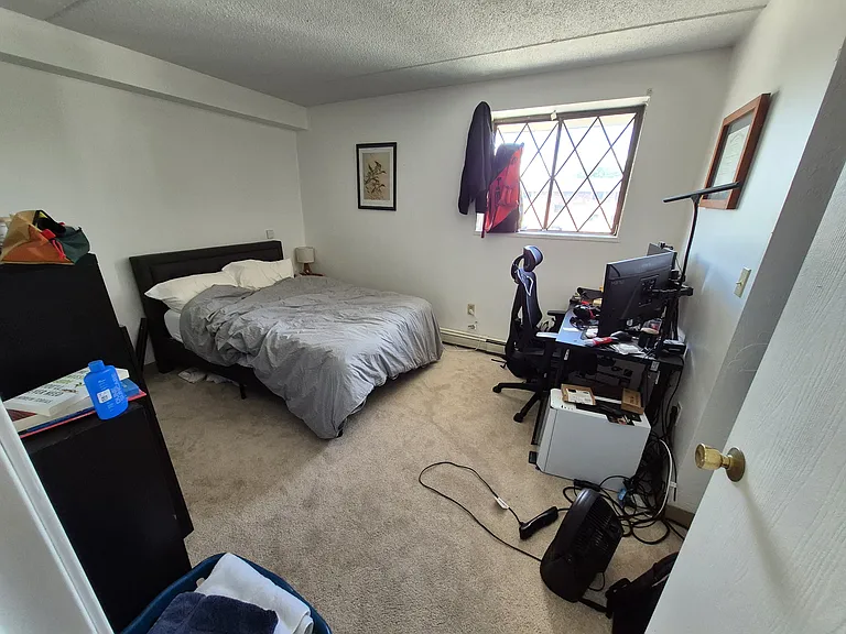301 Lowell St #32 — Photo 8