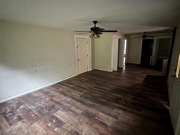 5th image of 285 Meridian Ln