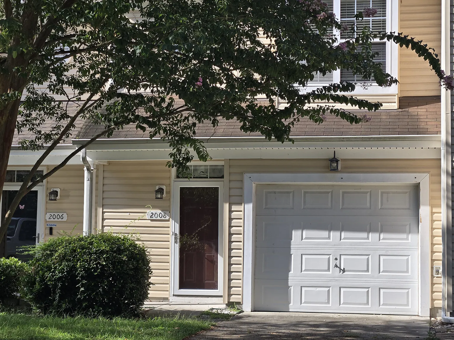 2008 Paramont Ave - 1 — Photo 2