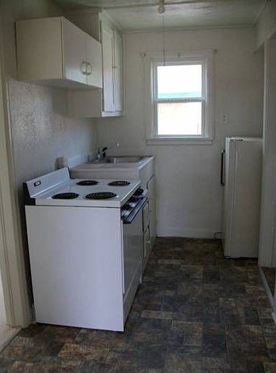 2nd image of 205 Logan Ave
