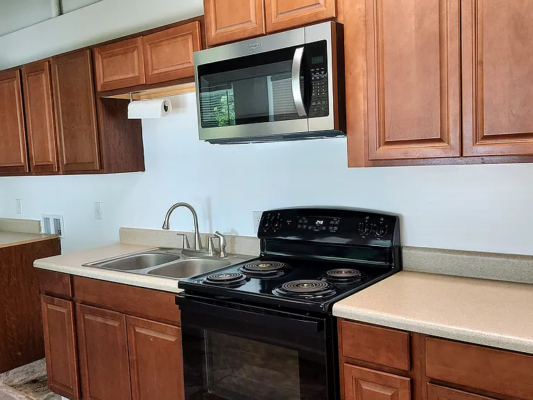 234 S Arnold St #D — Photo 6