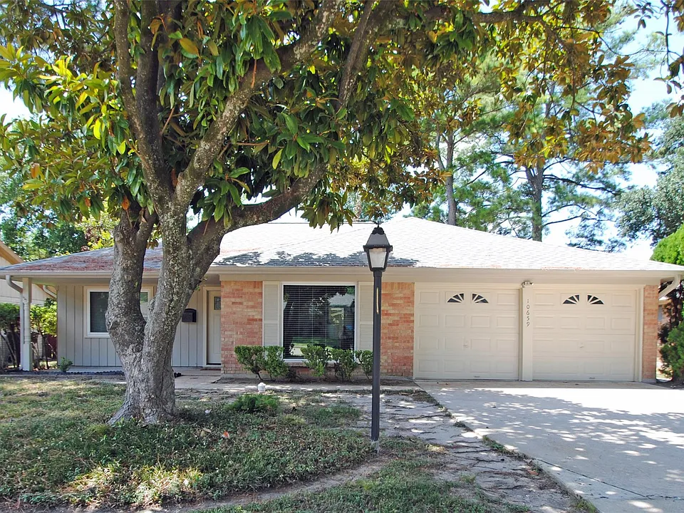10659 Northbrook Dr