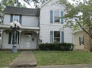 213 E Gaskins St, Harrisburg, IL 62946