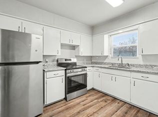 704 W Oak St #3-B, Rogers, AR 72756