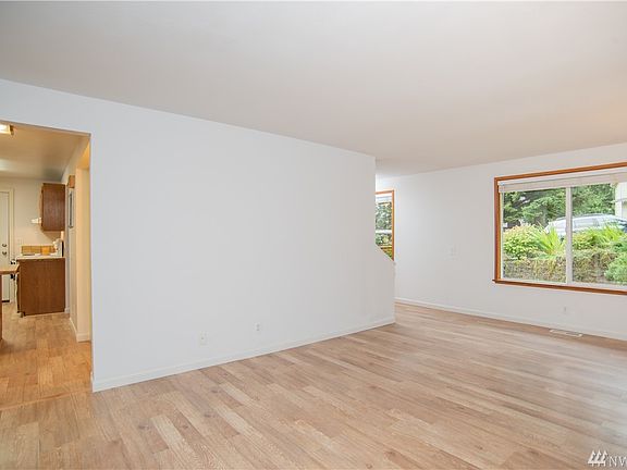5th image of 8010 172nd Ave NE