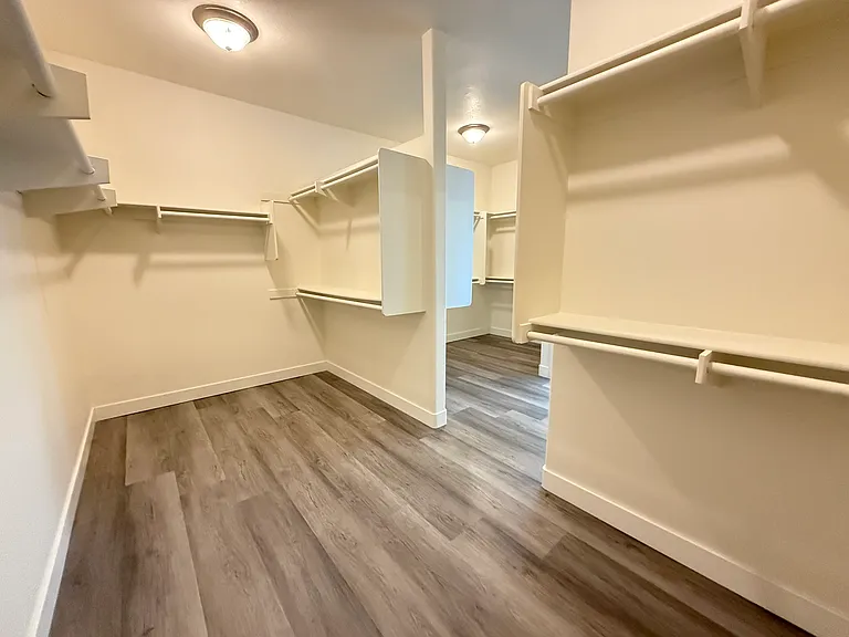 401 Hickoryhill Dr — Photo 21