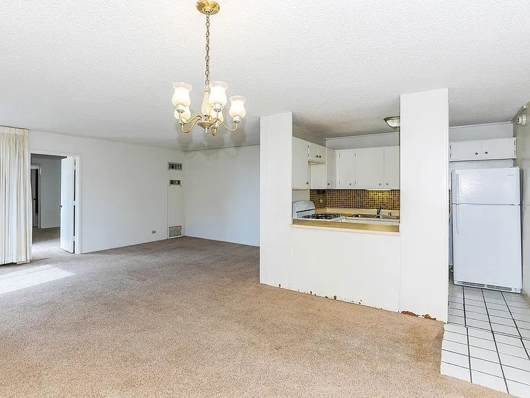 2215 Aloha Dr — Photo 4
