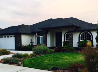 789 Meadows Dr S, Richland, WA 99352
