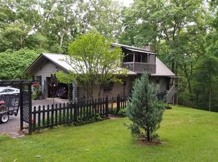 1054 Dickey Rd, Murphy, NC 28906