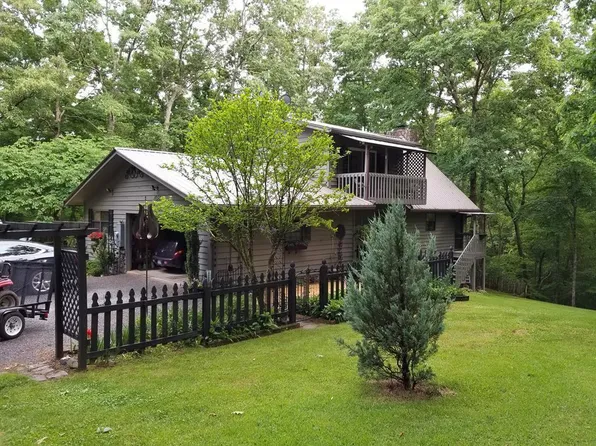 1054 Dickey Rd, Murphy, NC 28906