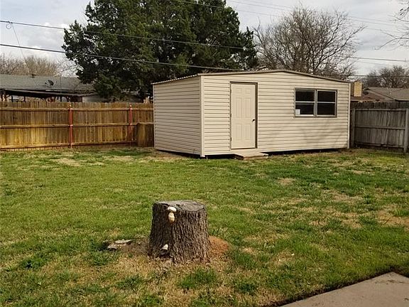 2nd image of 2001 Delwood Dr