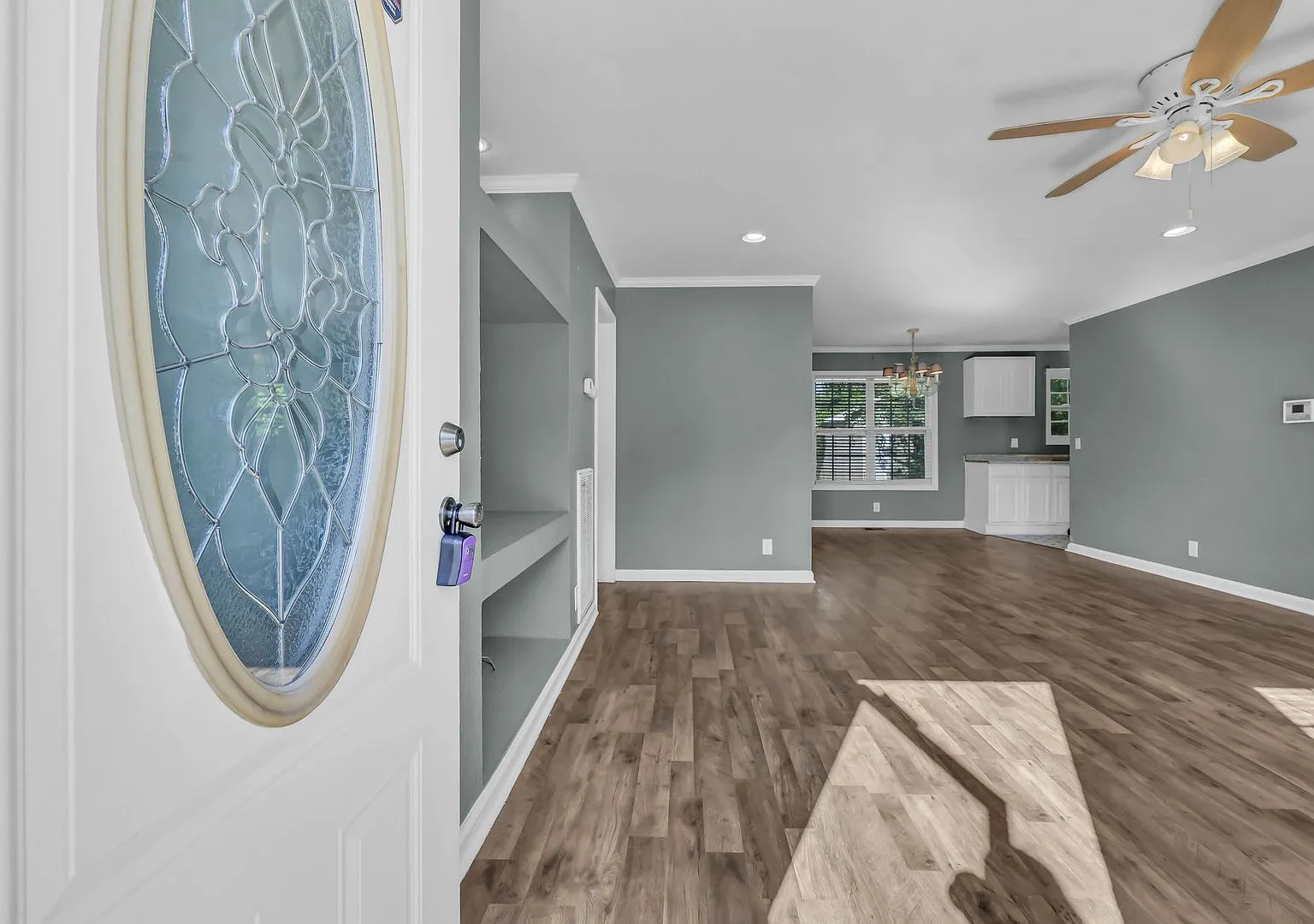 1584 Boxcroft Rd — Photo 3