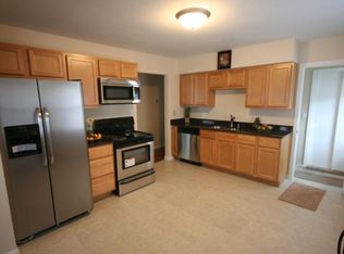 818 S 105th St, West Allis, WI 53214