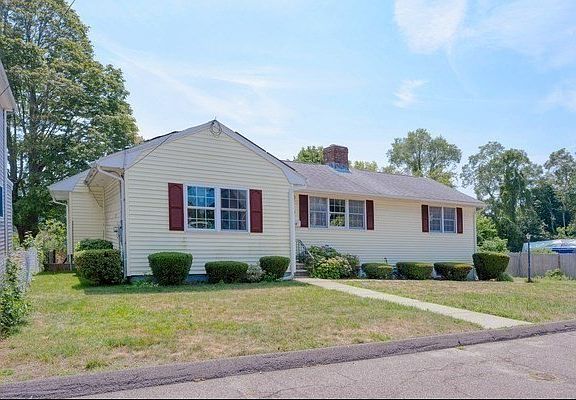 2nd image of 23 Marine St