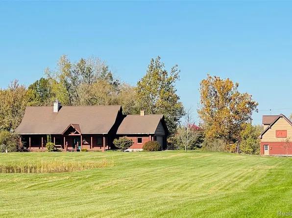 6334 Belle River Rd, China, MI 48054