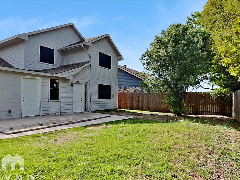 7413 Waterway Dr — Photo 23