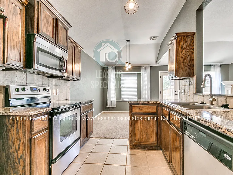200 Tecumseh Meadows Dr — Photo 24